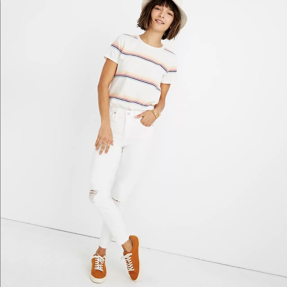 Madewell 9" Mid-Rise Skinny Crop Jeans in Pure White: Knee-Rip Edition size 25